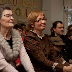 ...ja yleisö eläytyi niin ...