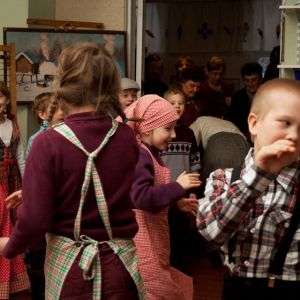 Sitten kaikki halusivat mukaan piiritanssiin