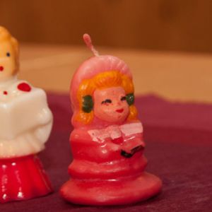 antiikkia antiikkia -hymyt herkässä kullakin
